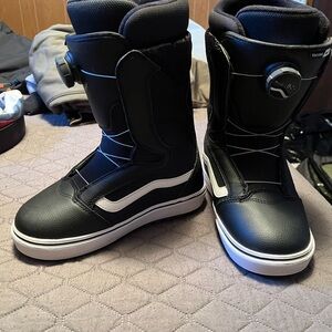 Vans Encore Women’s Snowboard Boots